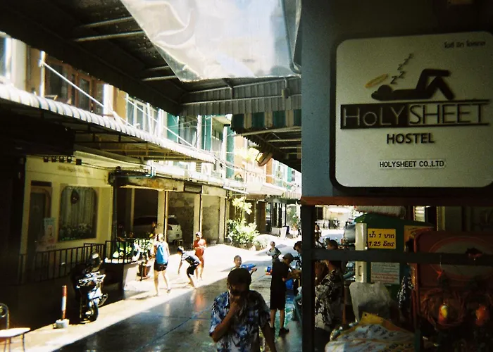 Holy Sheet Hostel กรุงเทพมหานคร